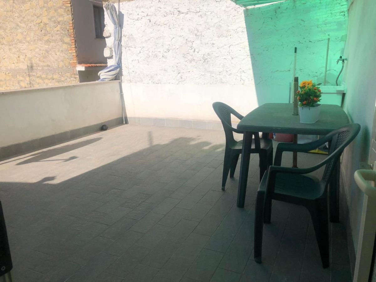 Rosy House Apartment Gaeta Bagian luar foto