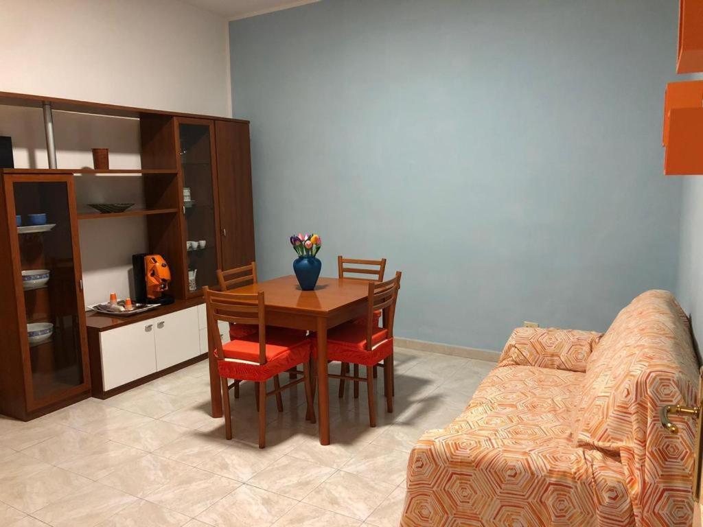 Rosy House Apartment Gaeta Bagian luar foto