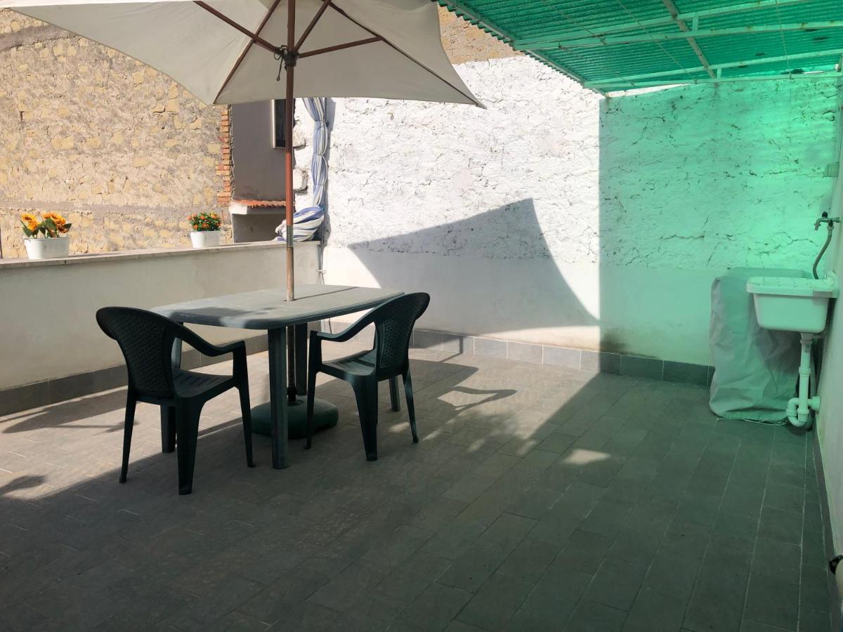Rosy House Apartment Gaeta Bagian luar foto
